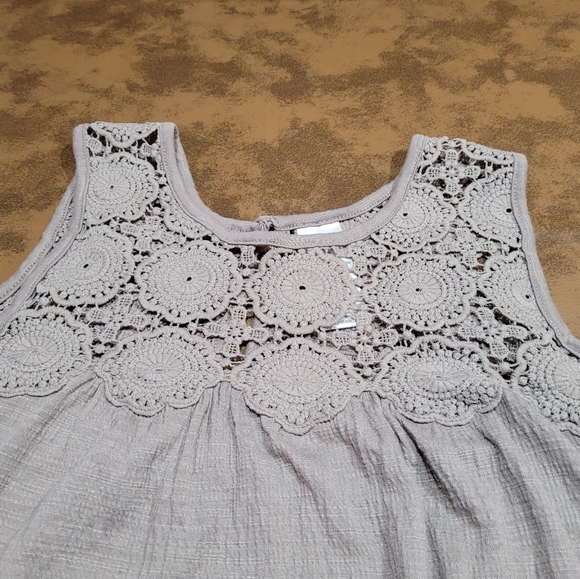 Dress or Casual Shirt - Picture 2 of 3